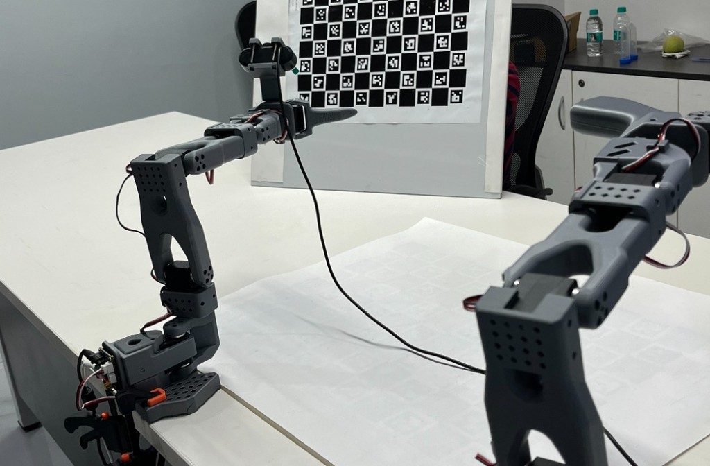 Fixed target while wrist camera moves through multiple poses